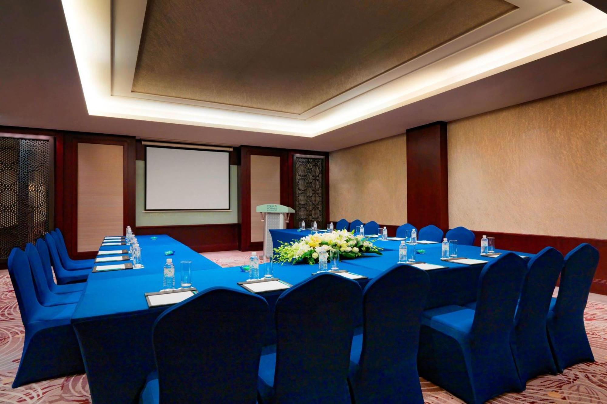 Four Points By Sheraton Shanghai, Daning