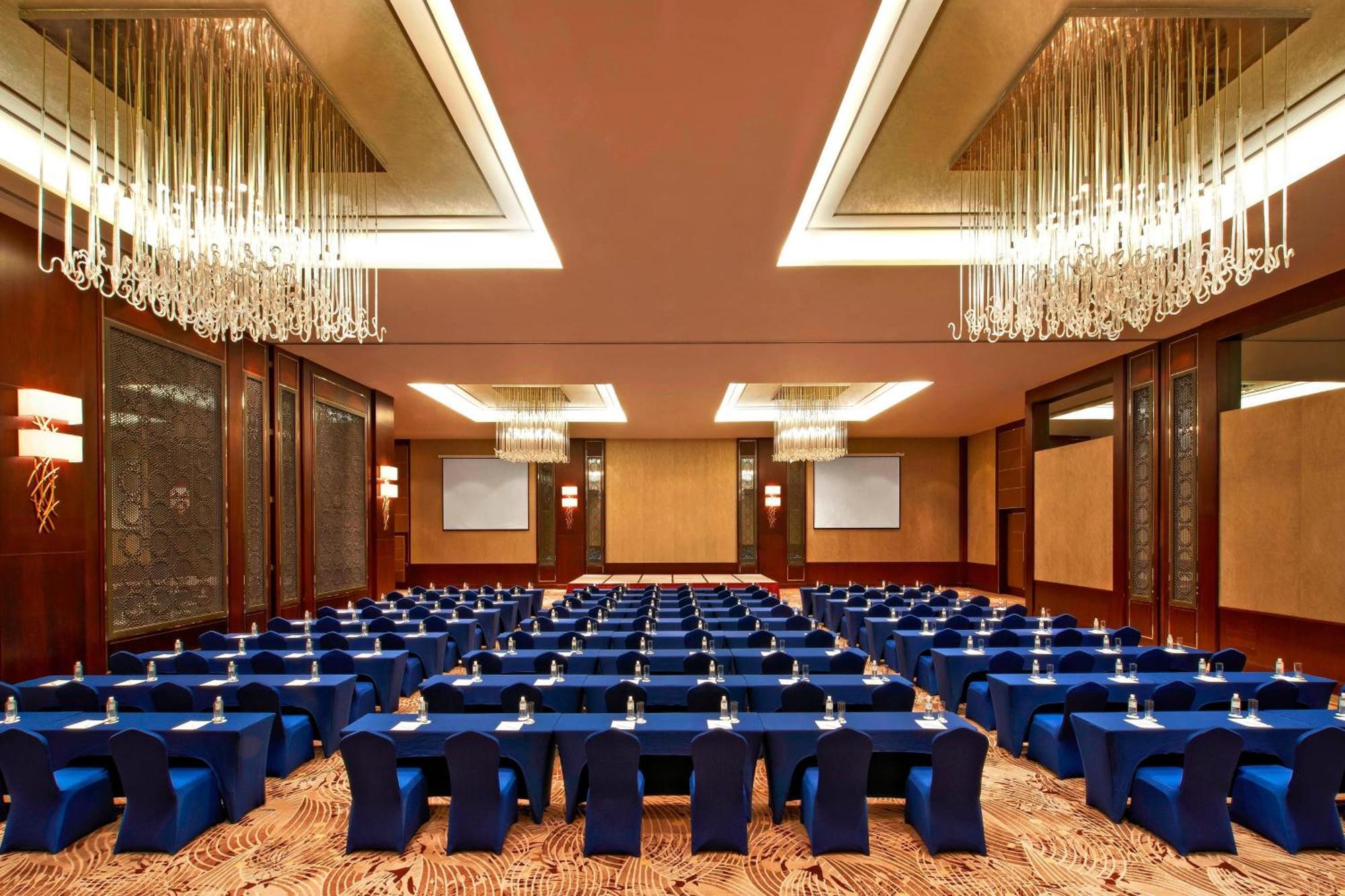 Hotel Four Points By Sheraton Shanghai, Daning 4*