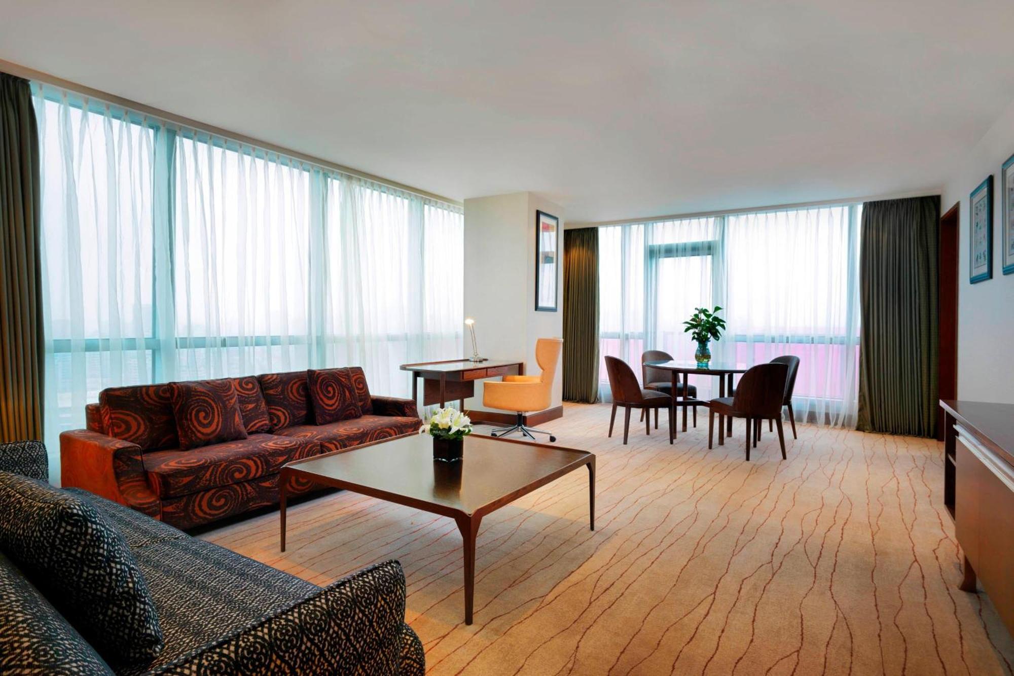 Four Points By Sheraton Shanghai, Daning