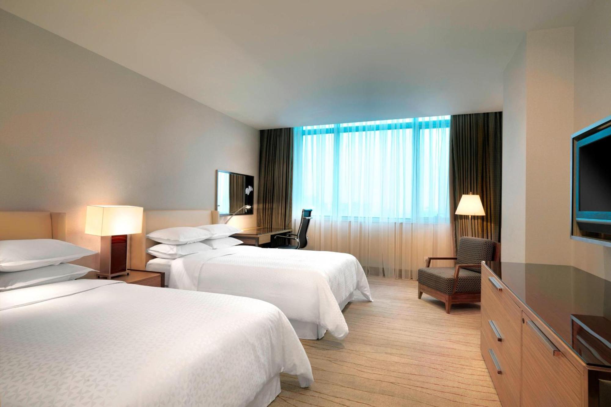 Four Points By Sheraton Shanghai, Daning 4*
