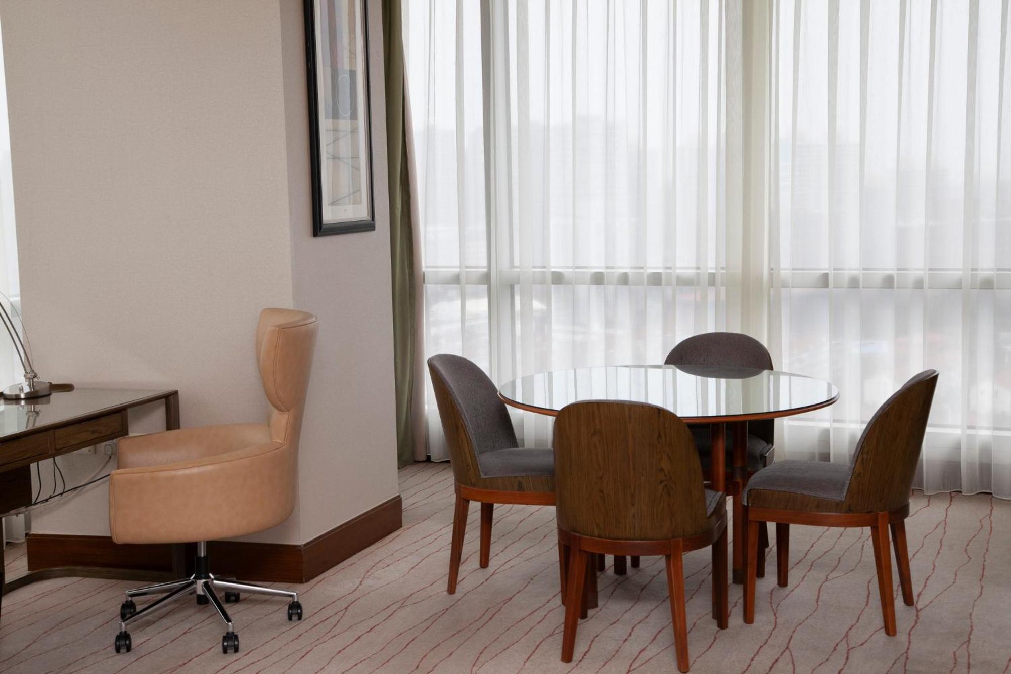 Hotel Four Points By Sheraton Shanghai, Daning 4*