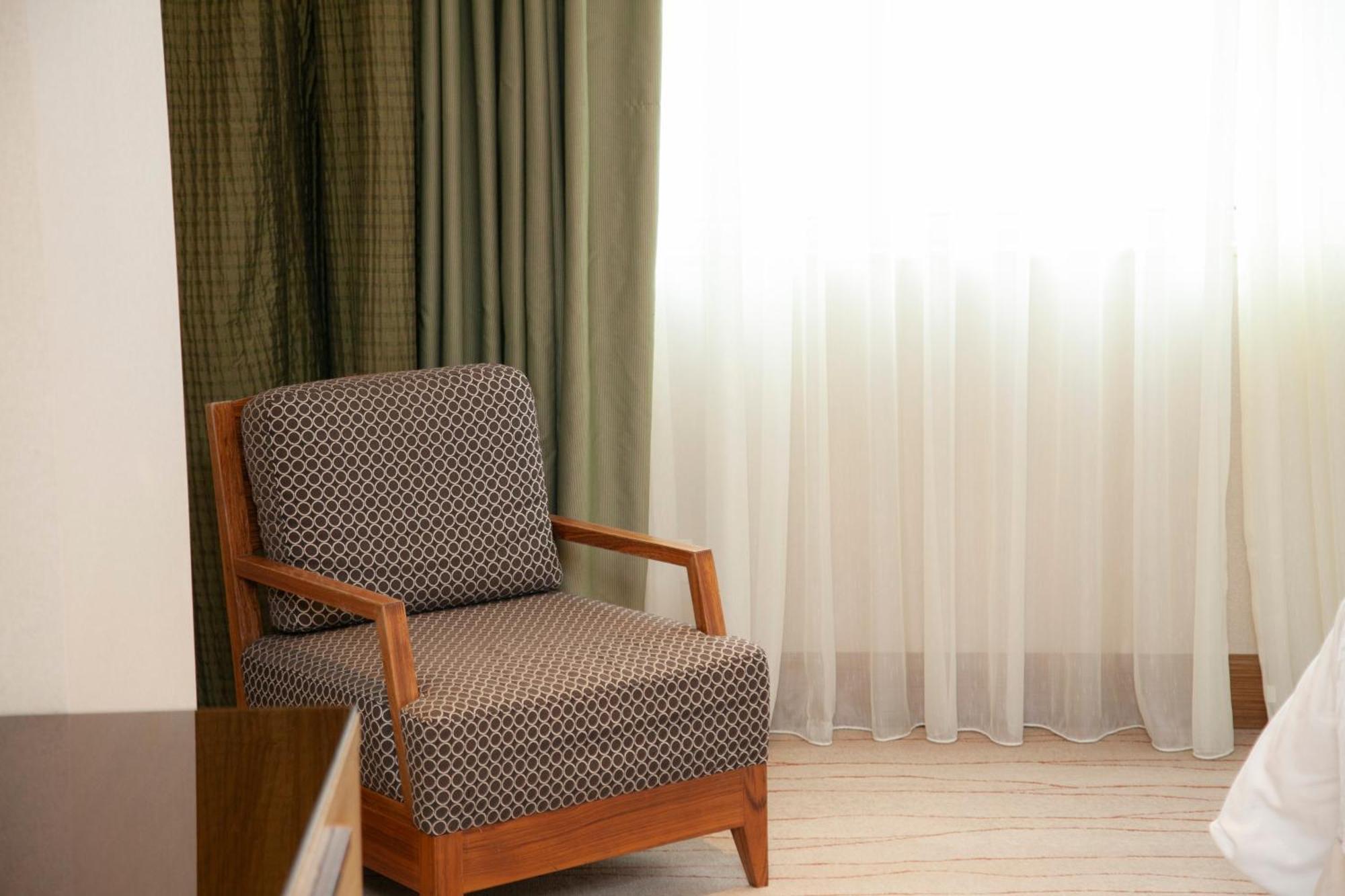 Four Points By Sheraton Shanghai, Daning Hotel 4*